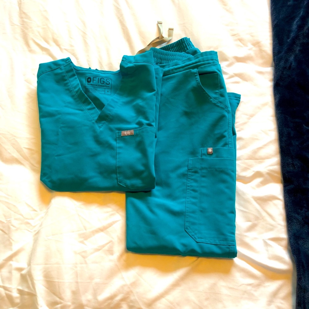 Figs teal scrub set